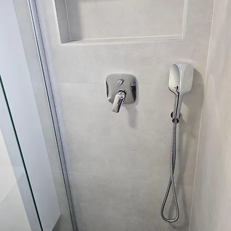Grozic - A1 Apartman Abbázia